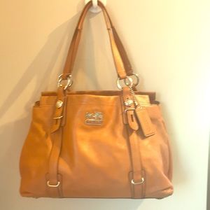 Coach leather shoulder bag